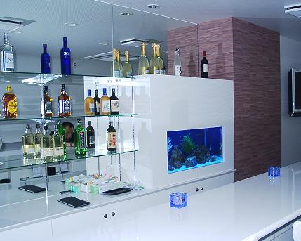 AQUA BAR�@�C��������